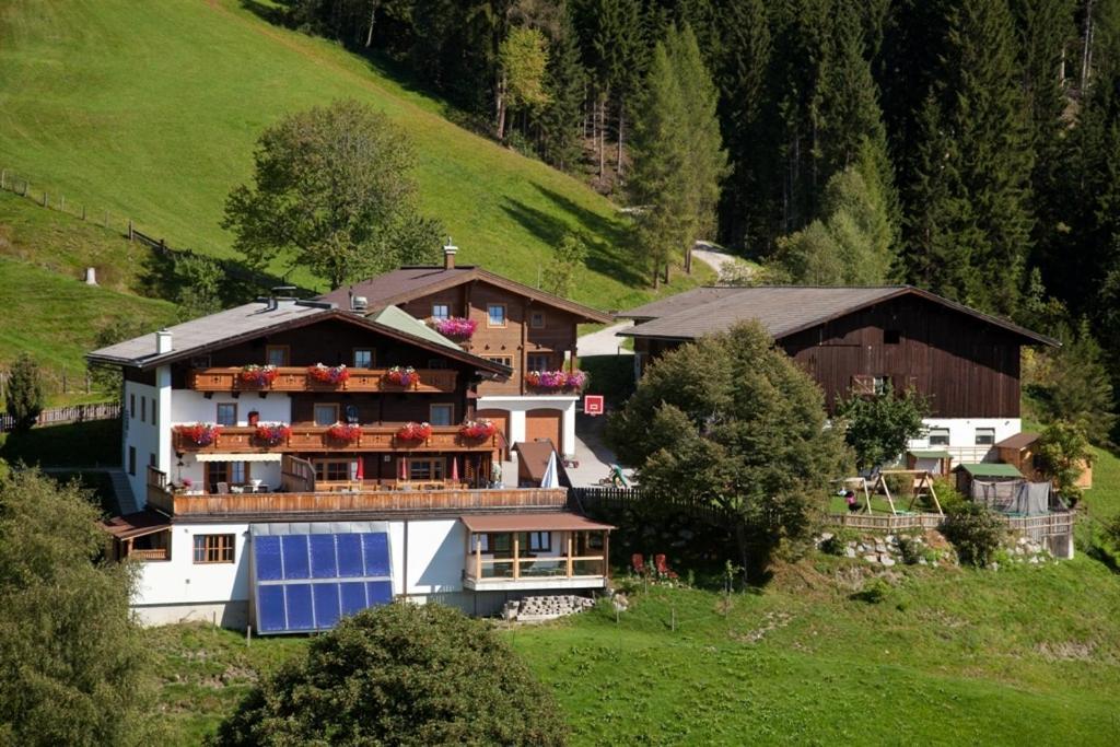 Berggasthof-Ferienbauernhof Habersatt Altenmarkt im Pongau Exterior foto